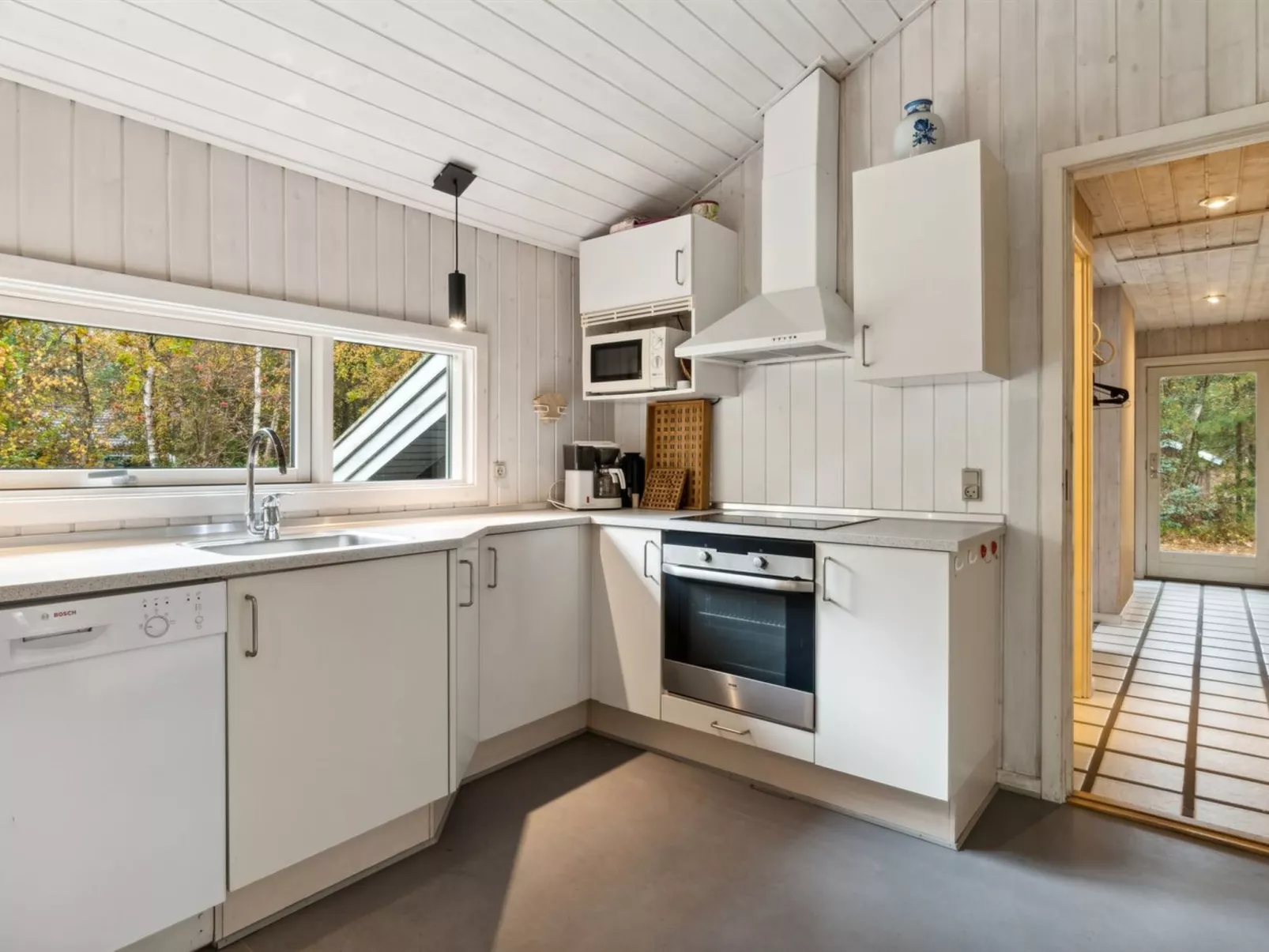 "Aimo" - 300m from the sea-Inside