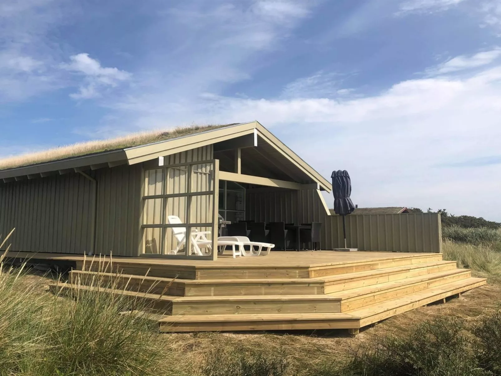 "Adrienne" - 490m from the sea-Outside