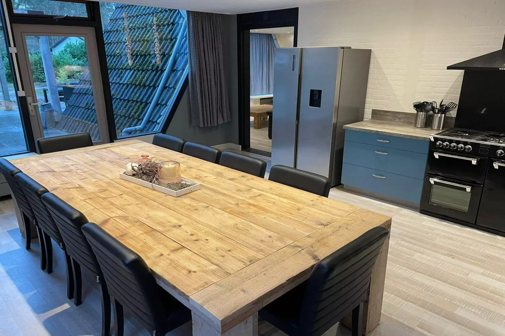 Vosseven 46&47 Aalbes-Dining room