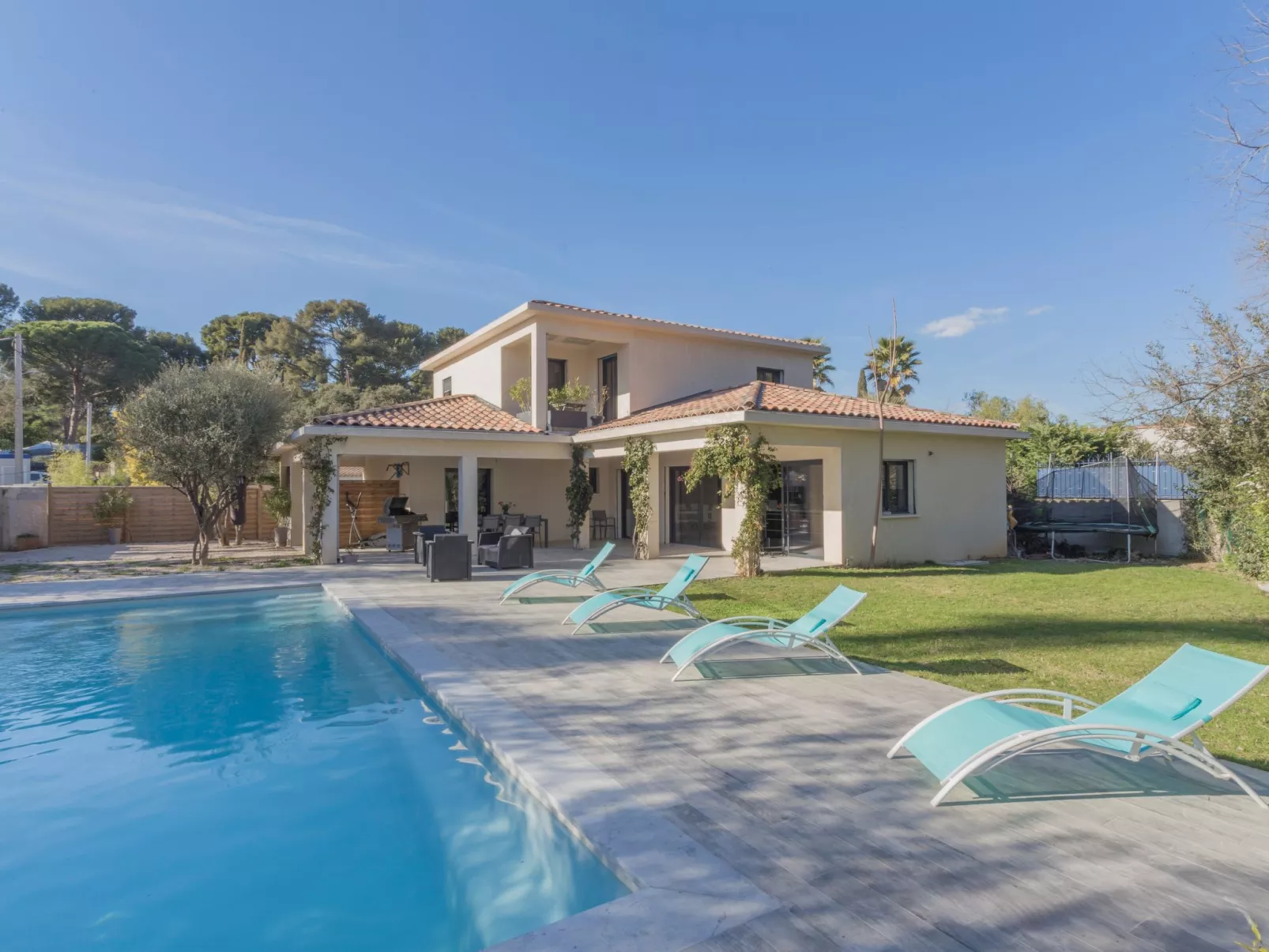Villa-Outside