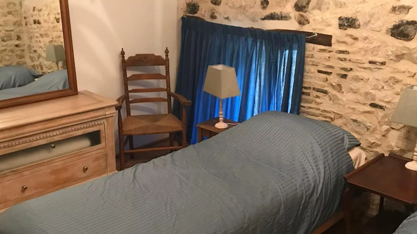 Lapeyrouse Bonnet-Bedroom