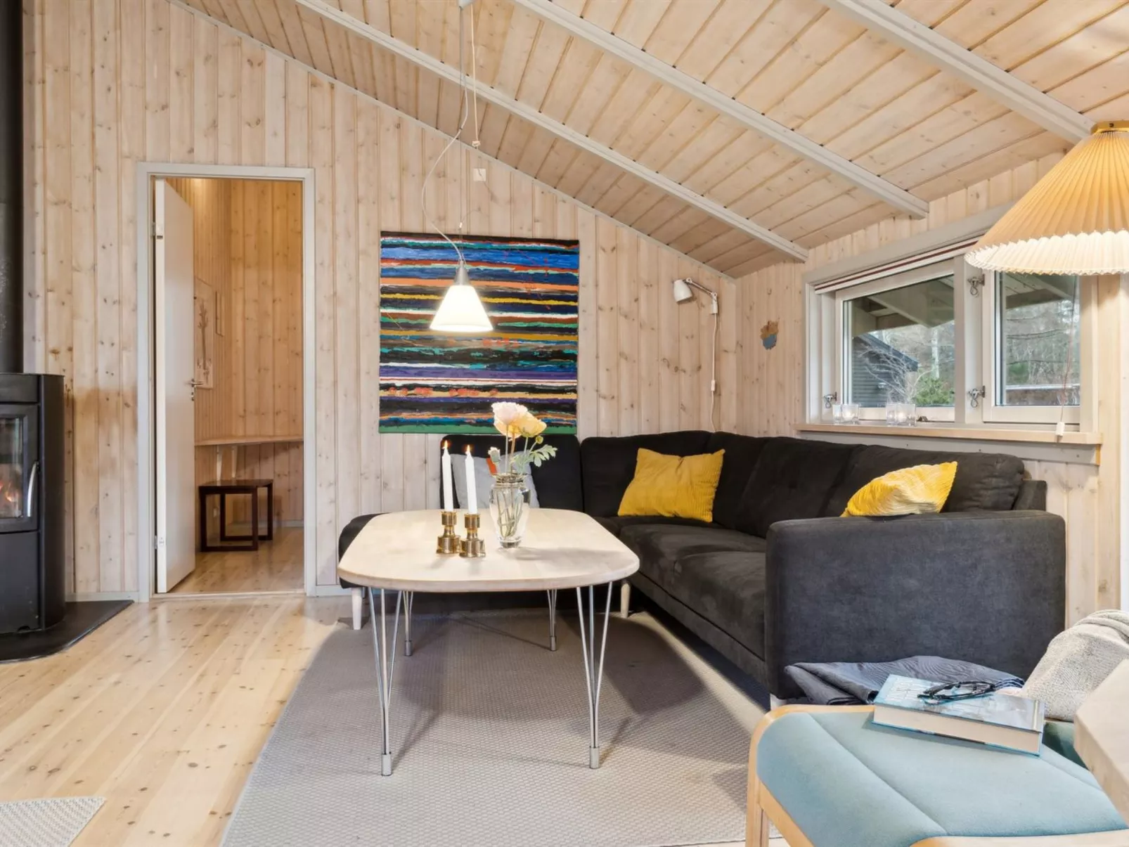 "Arent" - 1.1km from the sea-Drinnen