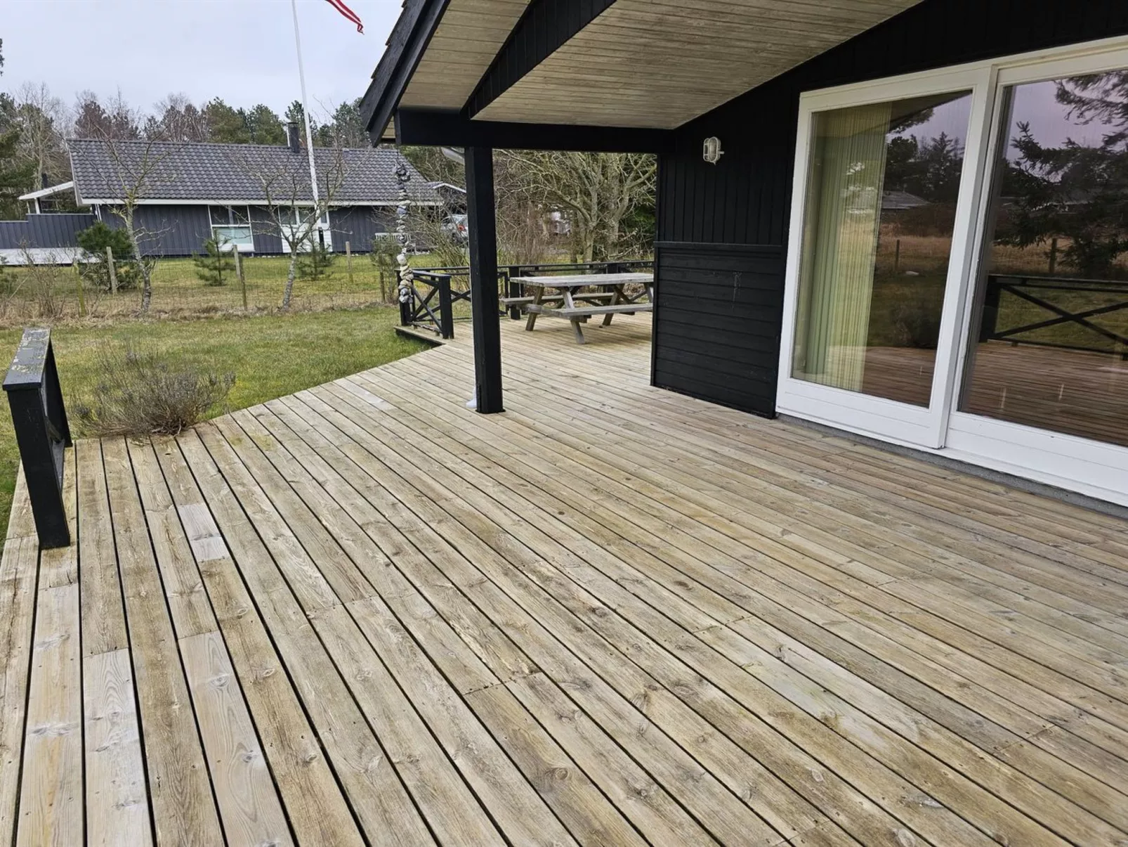 "Allie" - 150m from the sea-Outside