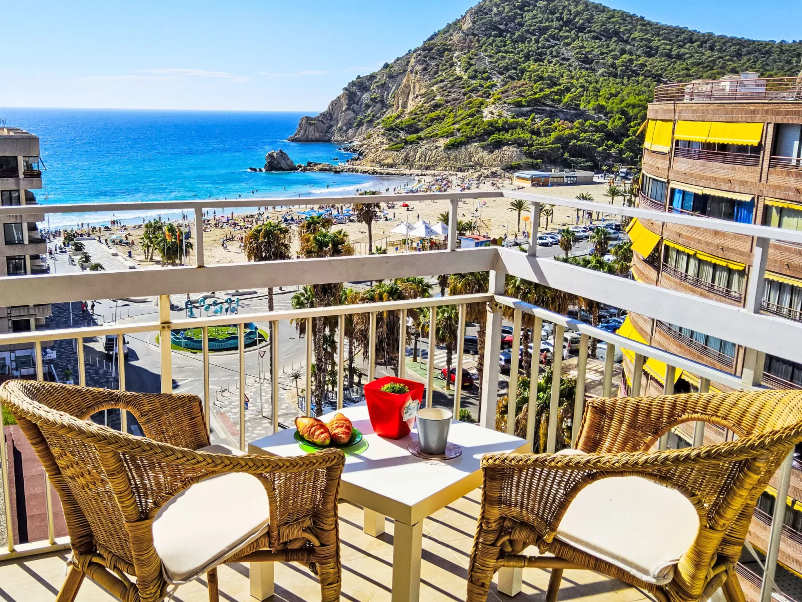 Balcon al mar-Inside