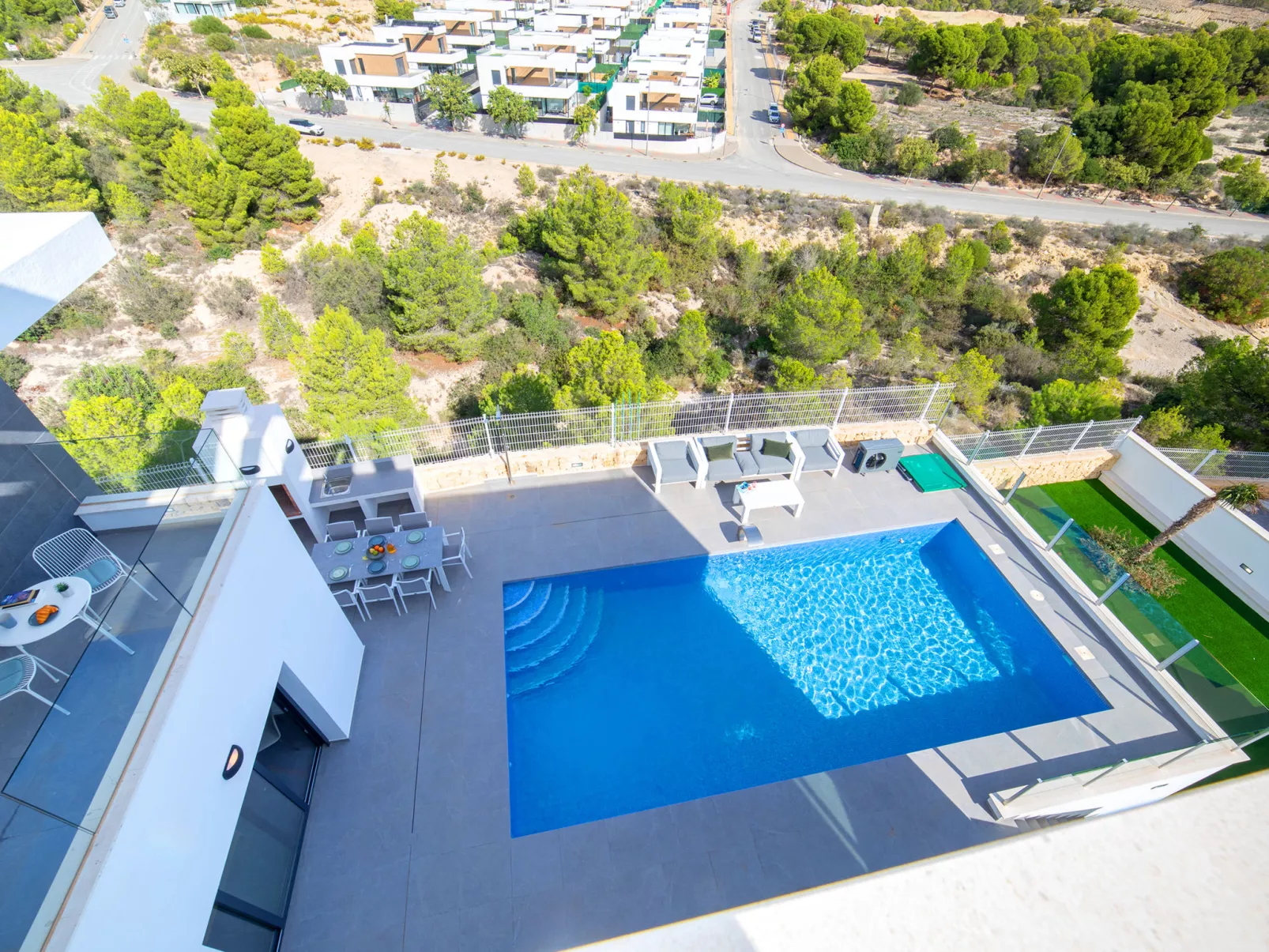 Villa Dorada-Outside