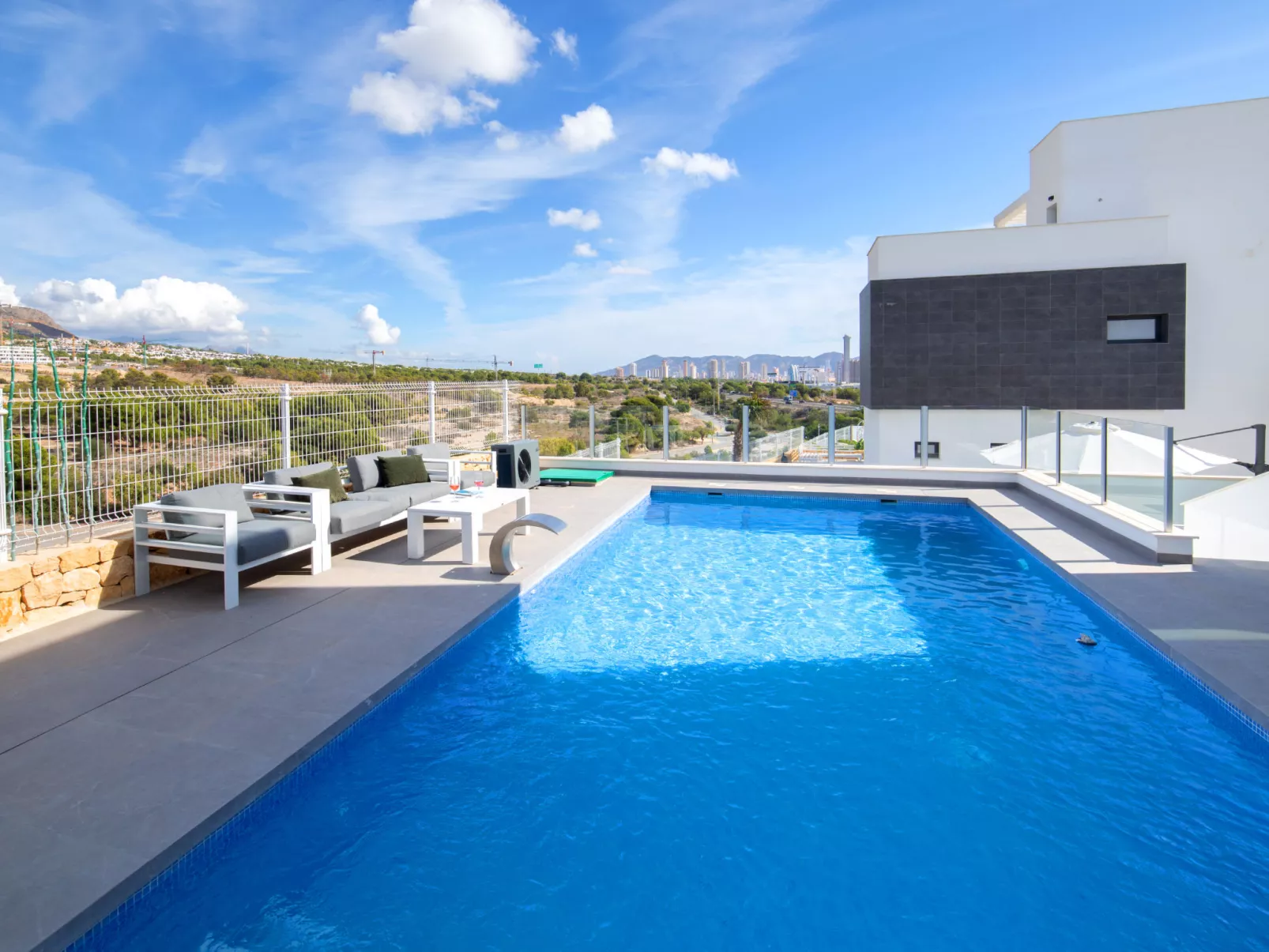 Villa Dorada-Outside