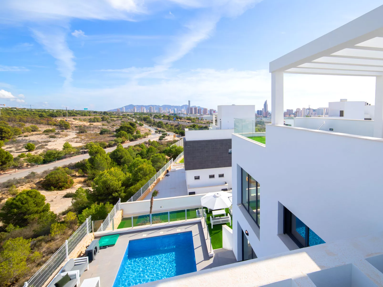 Villa Dorada-Outside