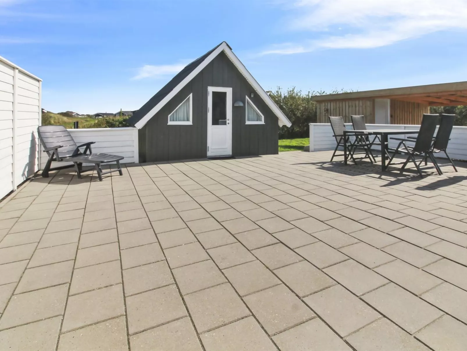 "Mikka" - 450m from the sea-Outside