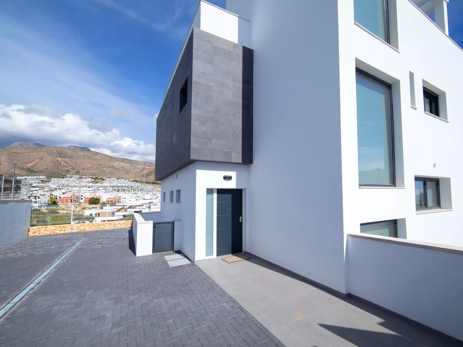 Villa Dorada-Outside