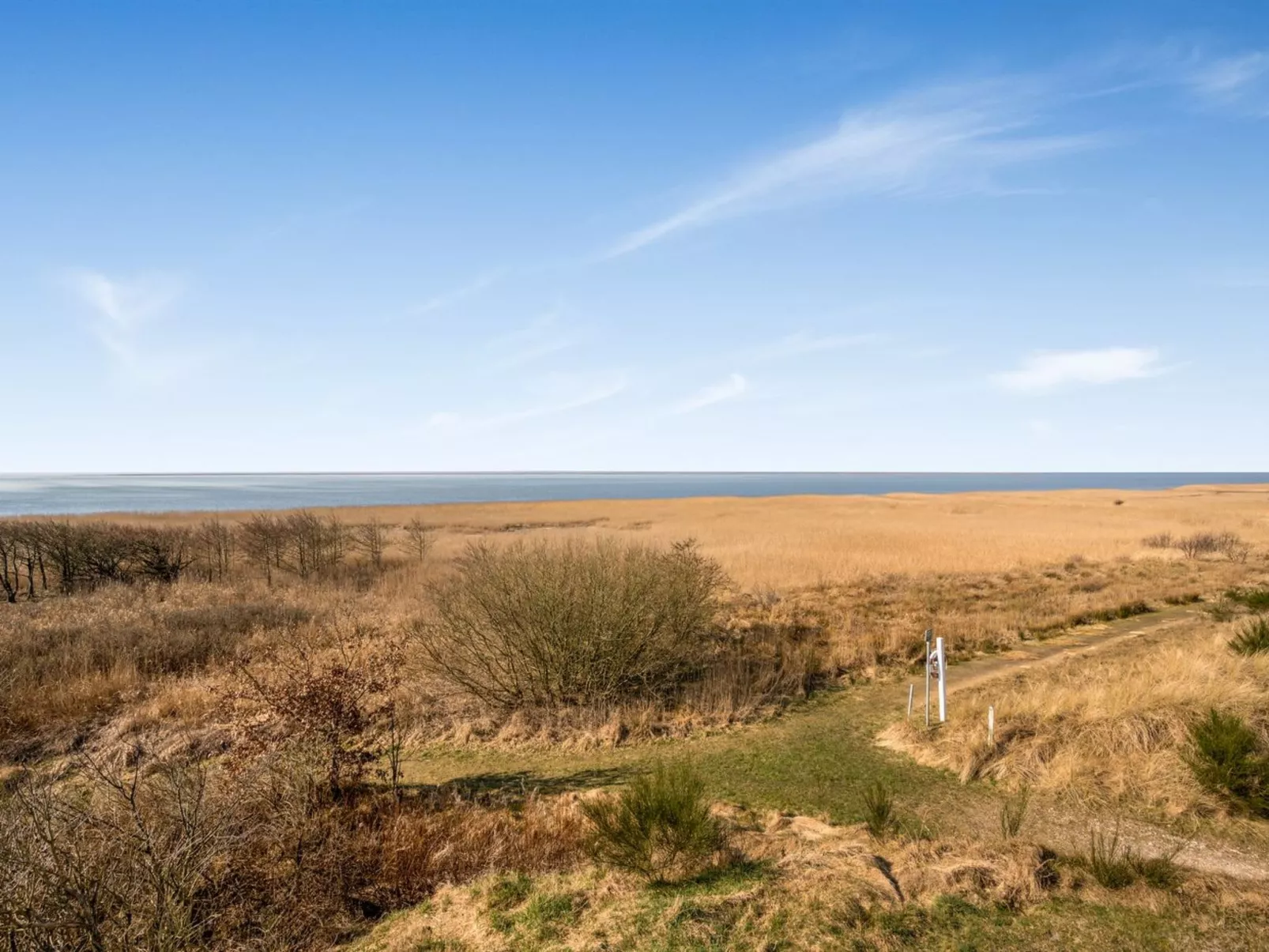"Bjart" - 50m to the inlet-Outside