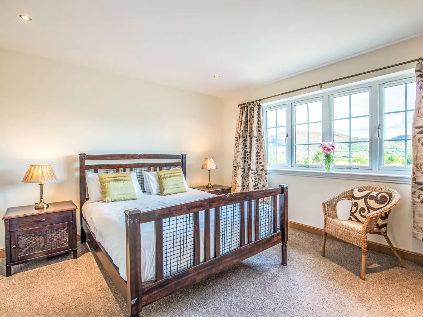 Strathmore Lodge-Inside