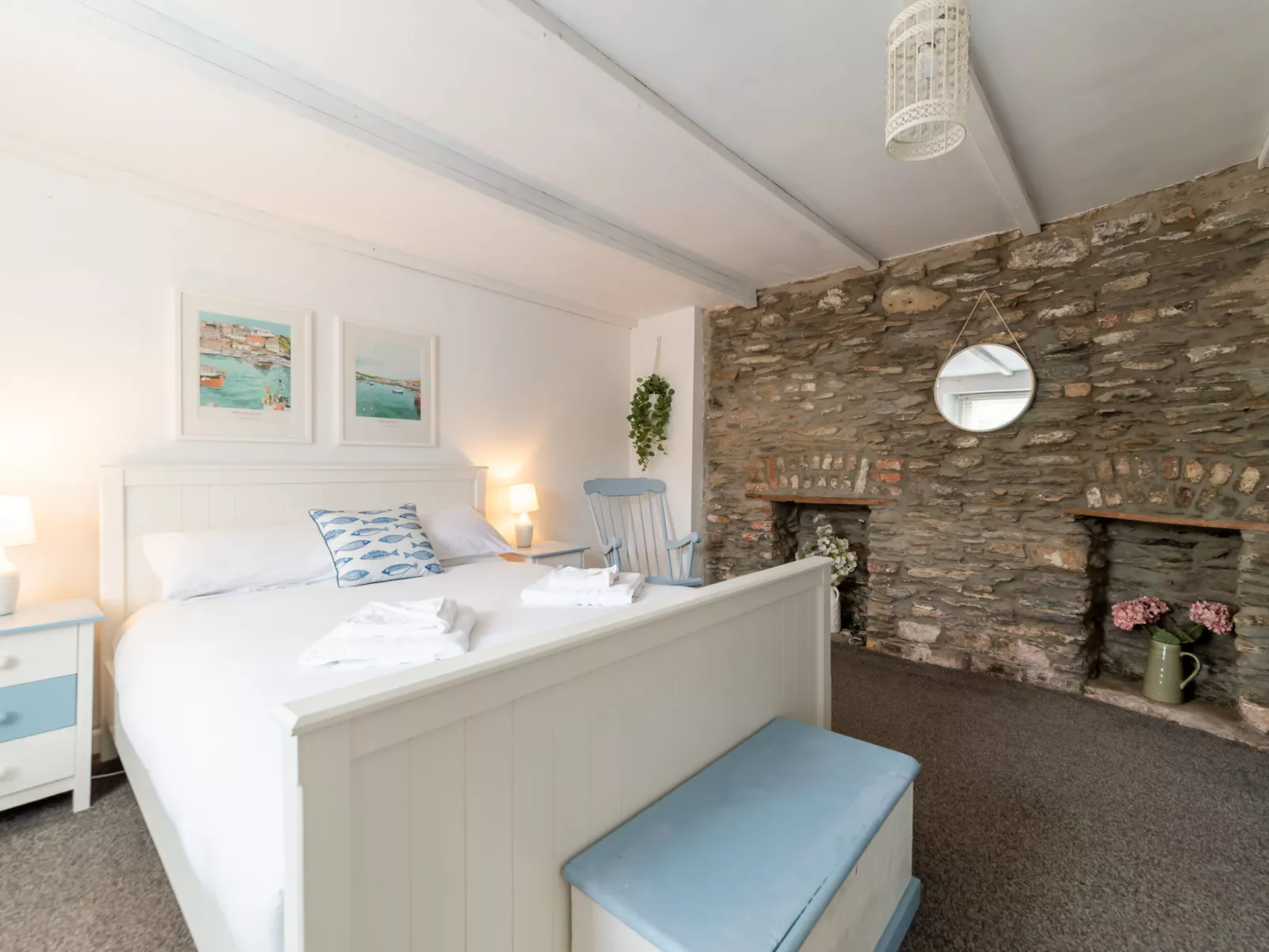 Frans Cottage-Inside