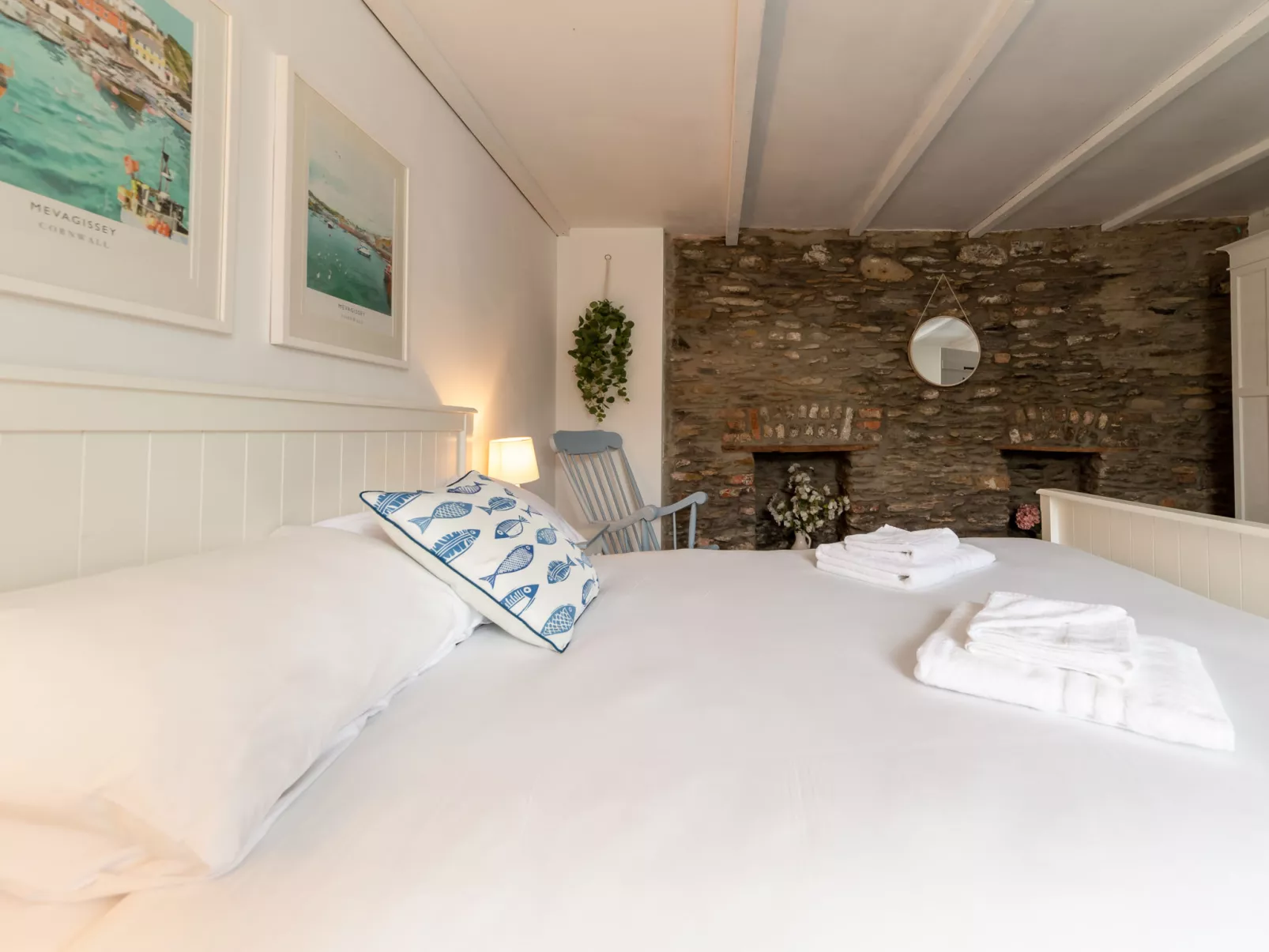 Frans Cottage-Inside