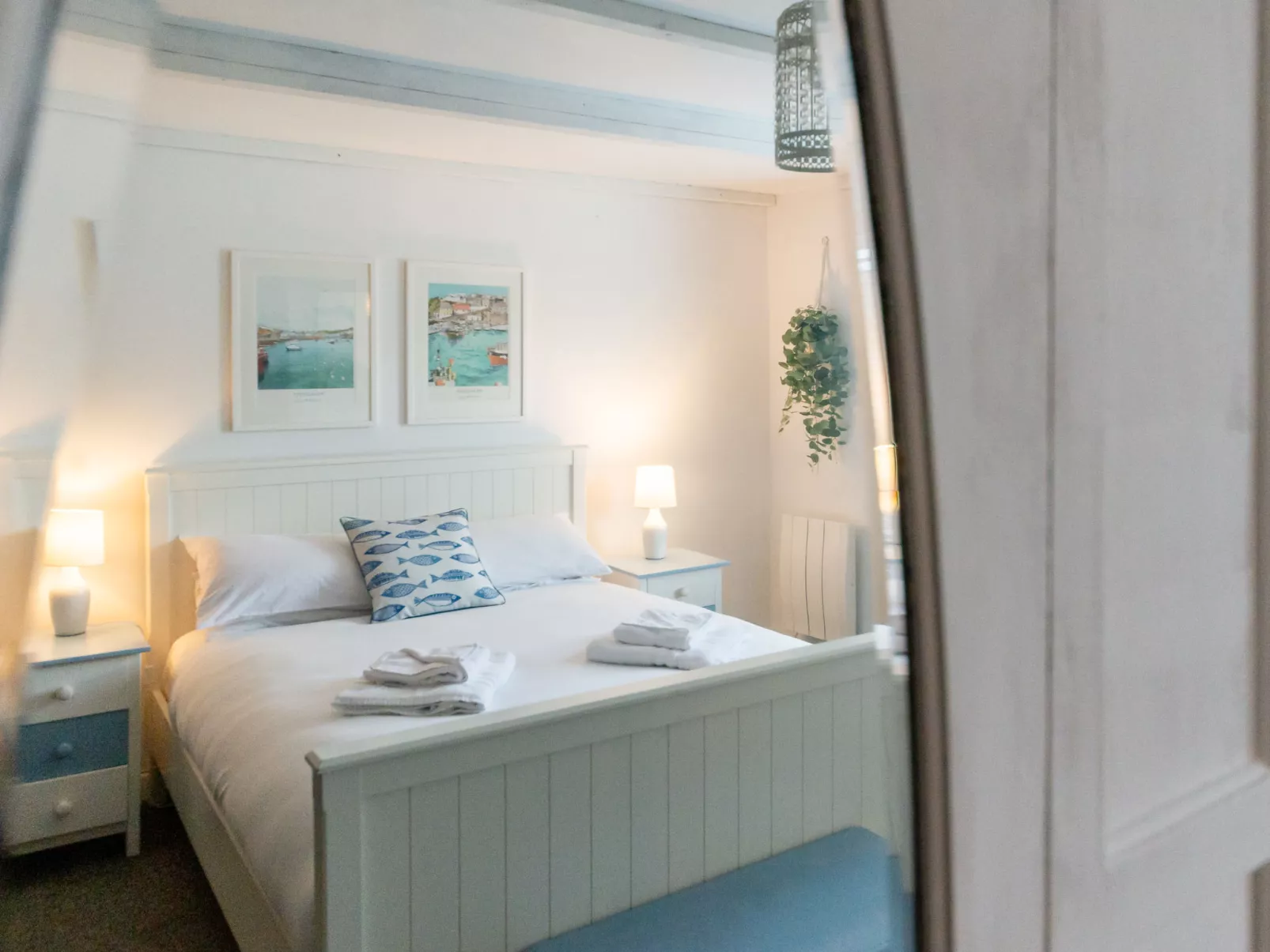Frans Cottage-Inside
