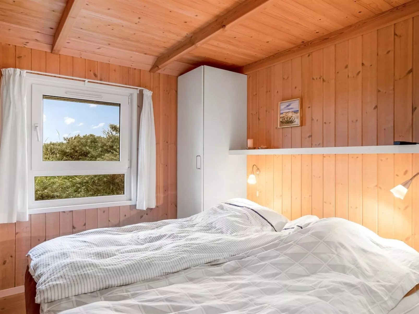 "Udder" - 250m from the sea-Inside