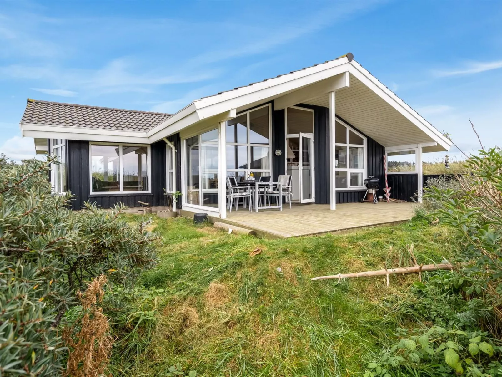 "Udder" - 250m from the sea-Outside