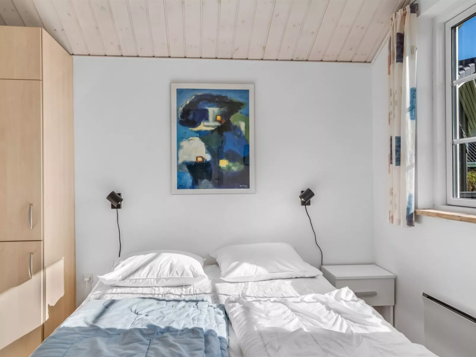 "Winona" - 600m from the sea-Inside