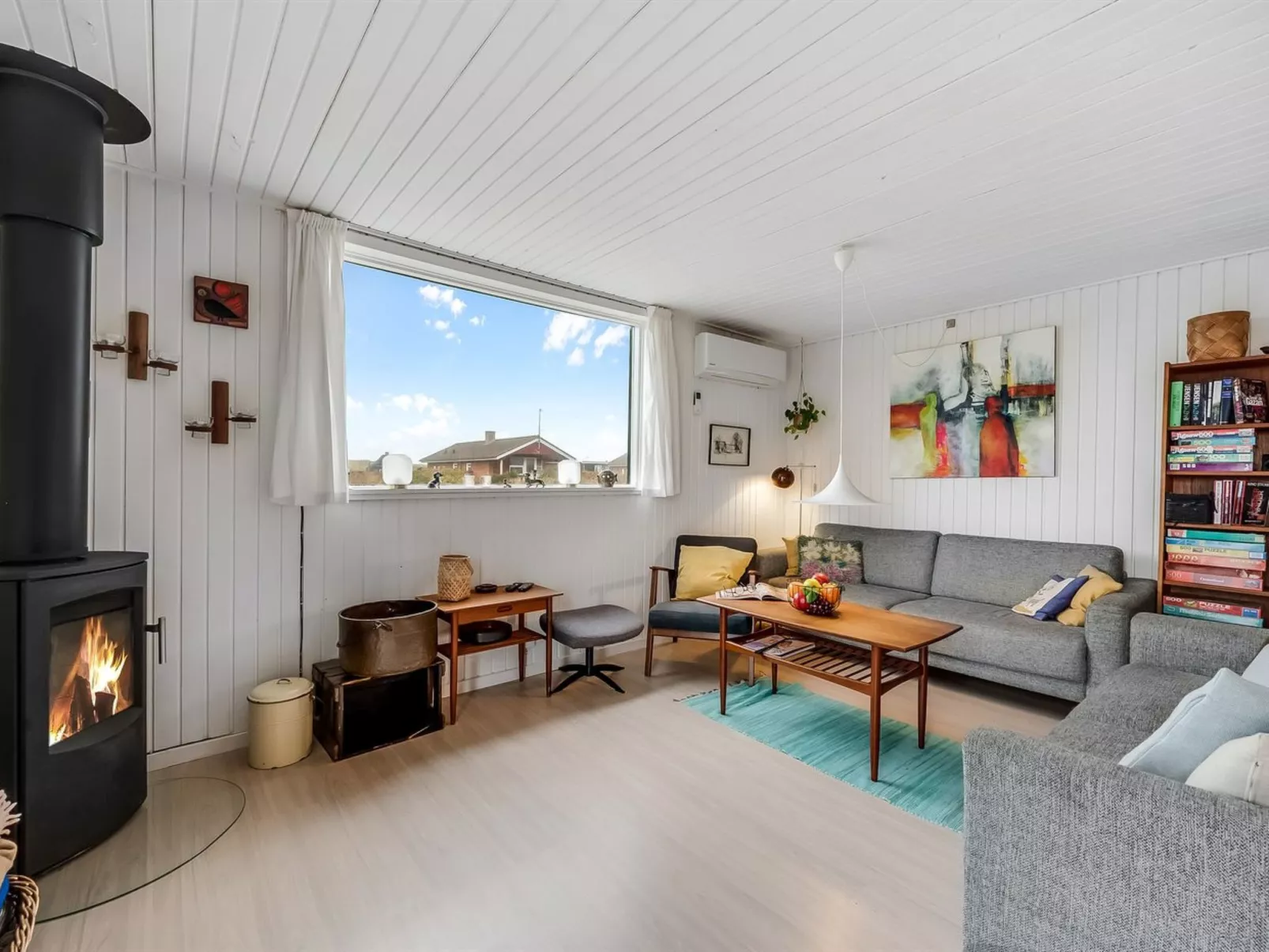 "Fannie" - 200m from the sea-Inside