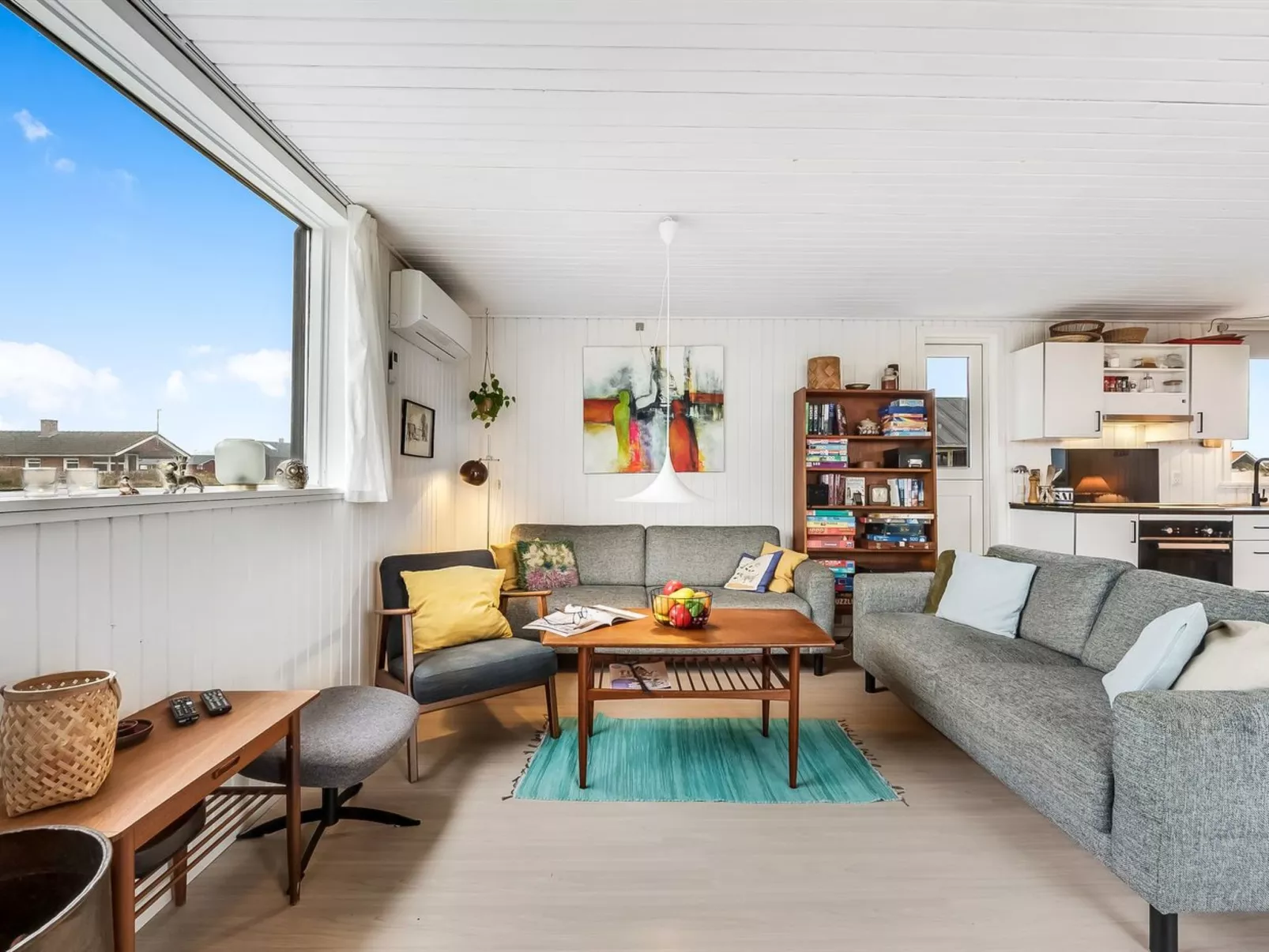 "Fannie" - 200m from the sea-Inside