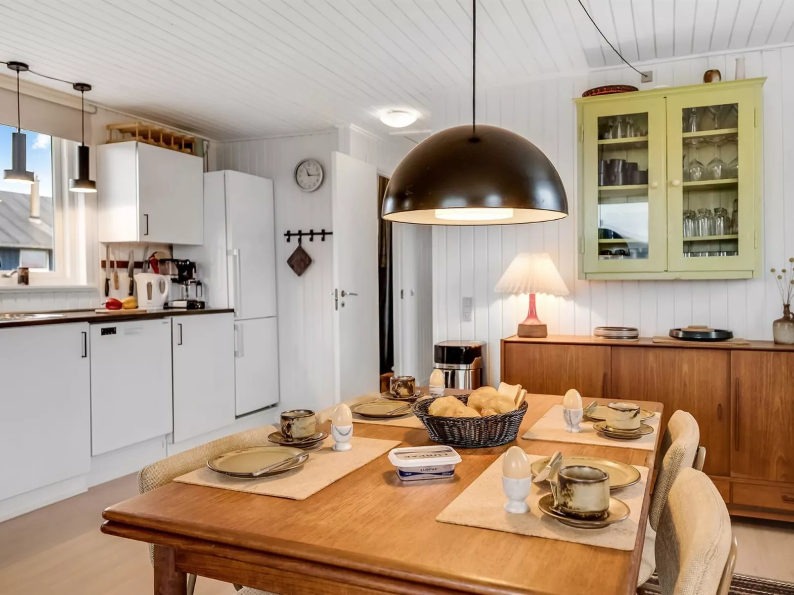 "Fannie" - 200m from the sea-Inside