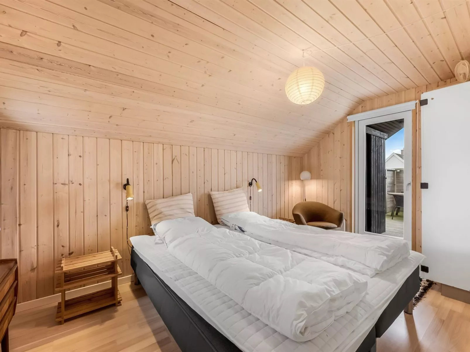 "Fannie" - 200m from the sea-Inside