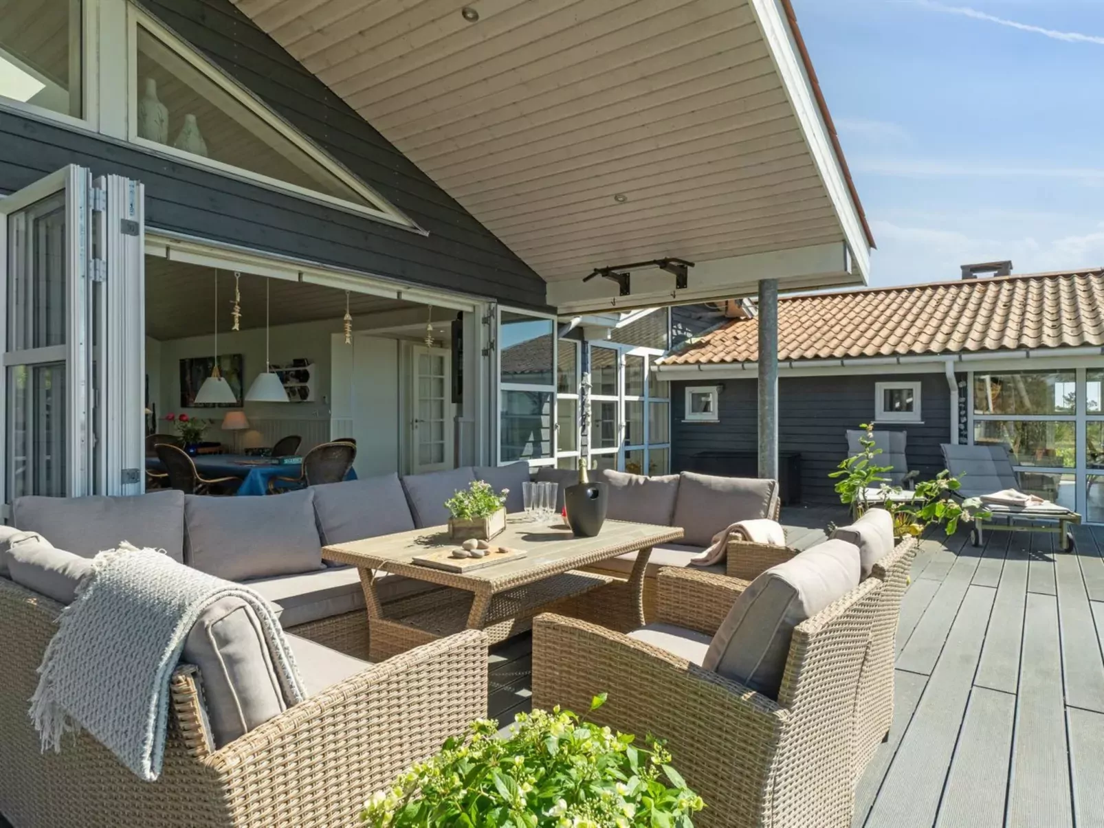 "Hening" - 50m from the sea-Dehors