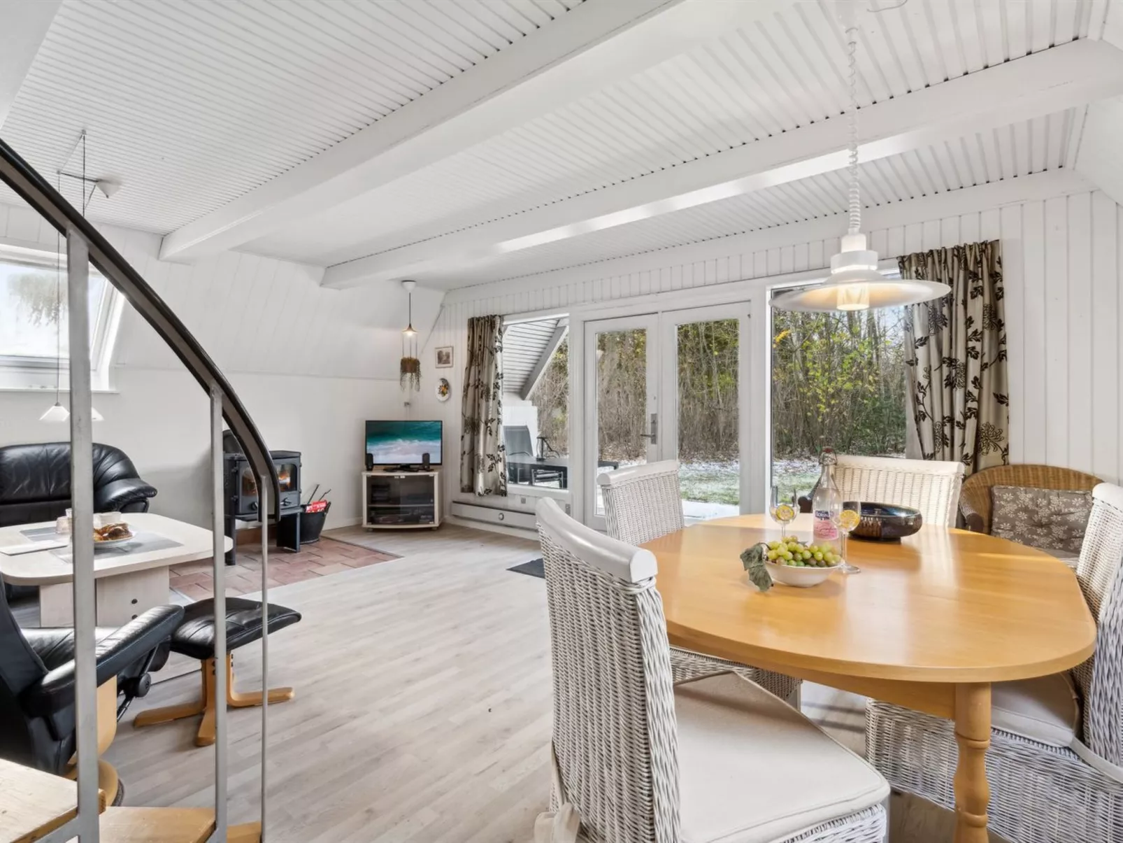 "Maikel" - 1km from the sea-Inside