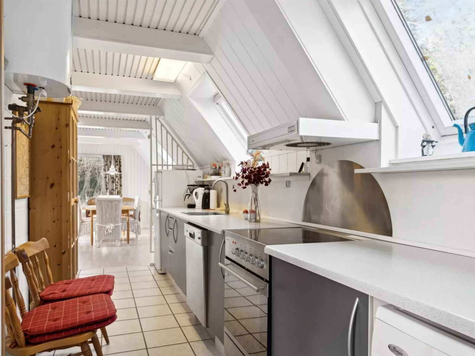 "Maikel" - 1km from the sea-Inside