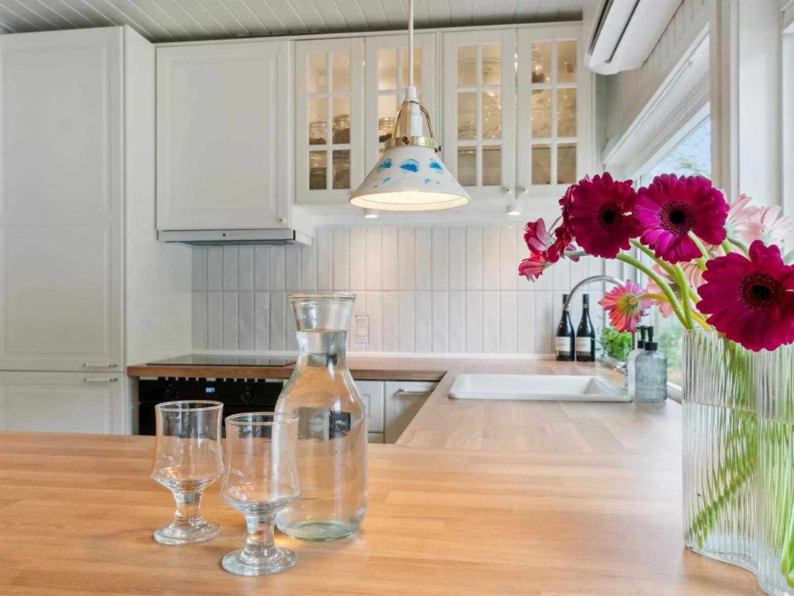 "Eirik" - 700m from the sea-Drinnen