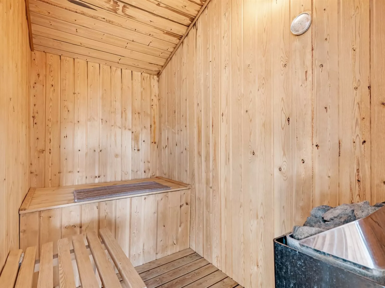 "Jaana" - 10m from the sea-Inside