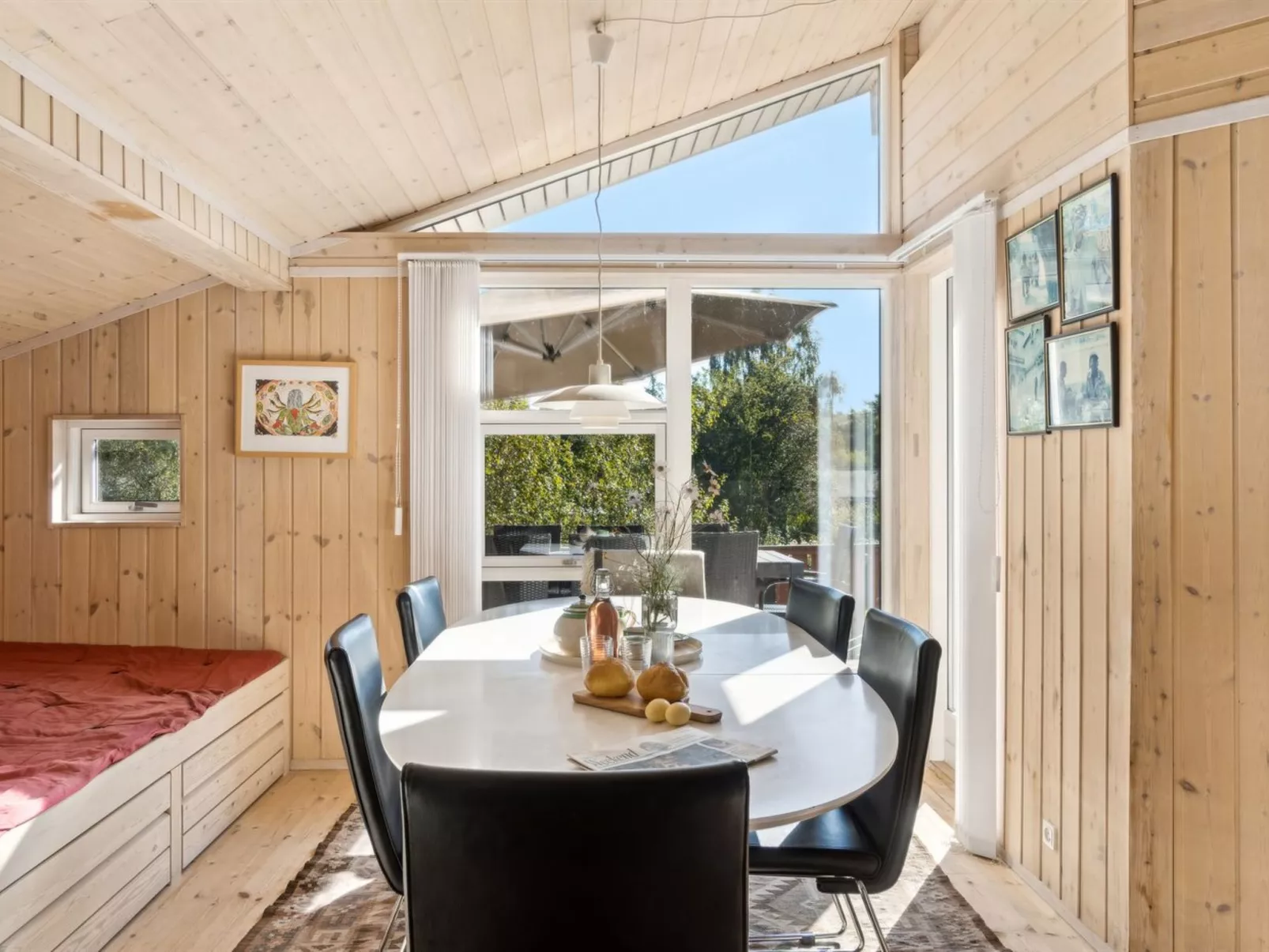 "Skyler" - 325m from the sea-Inside