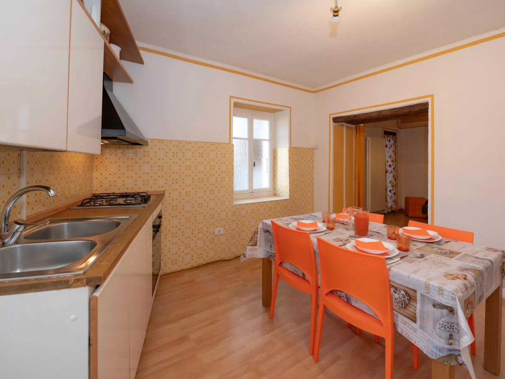 Ines - 10089163