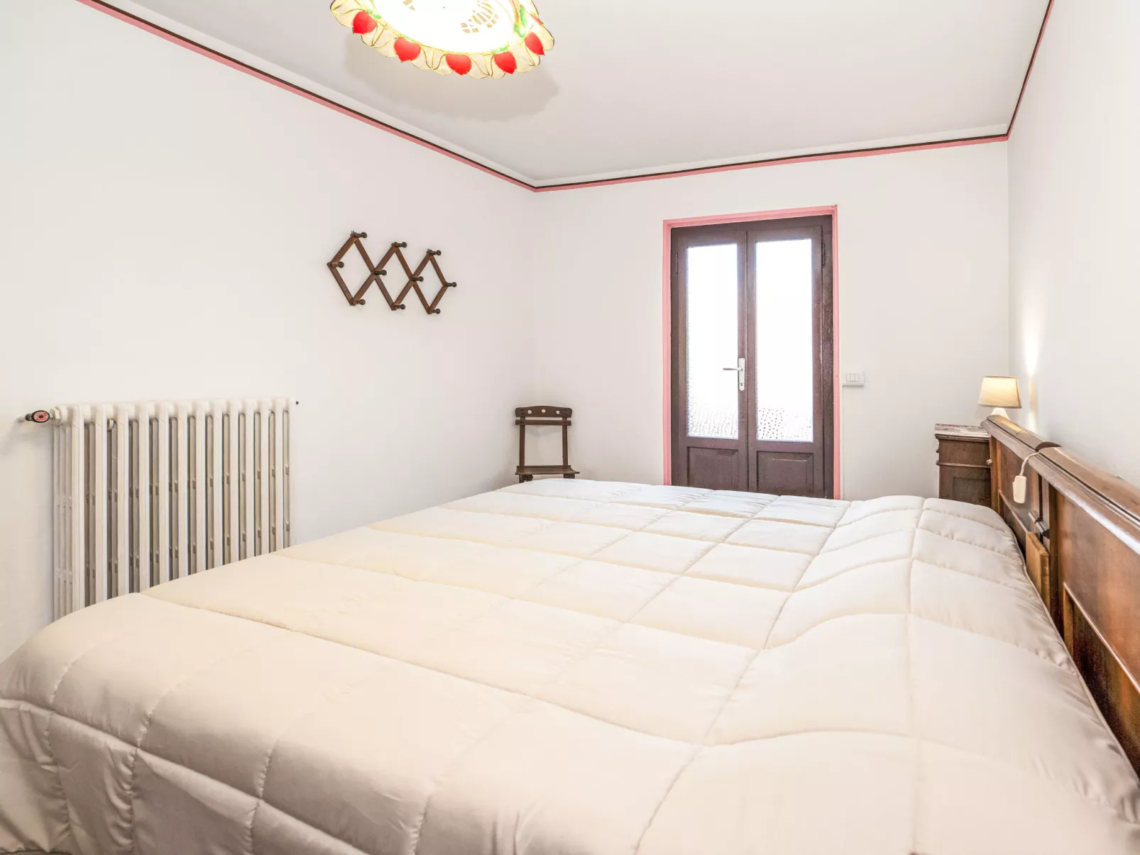 Ines - 10089174