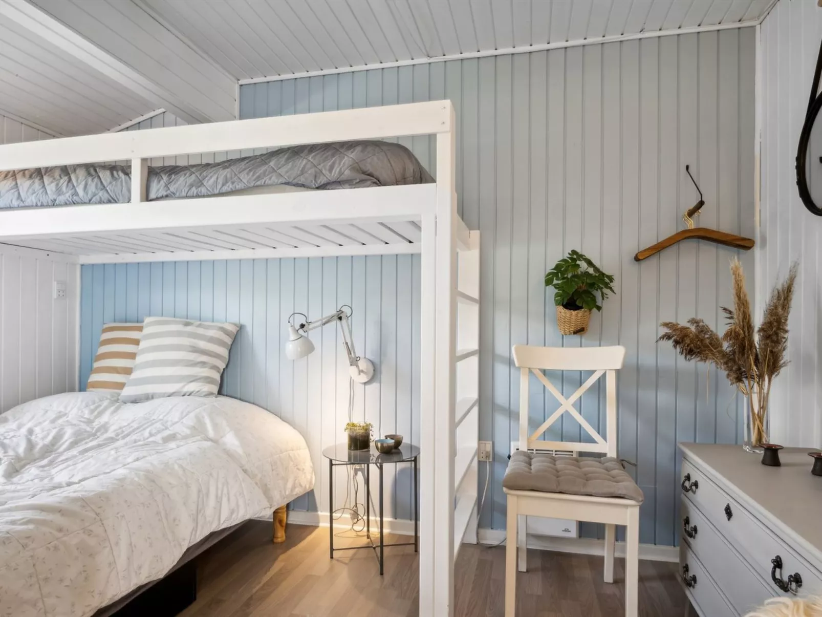 "Dagh" - 100m from the sea-Drinnen