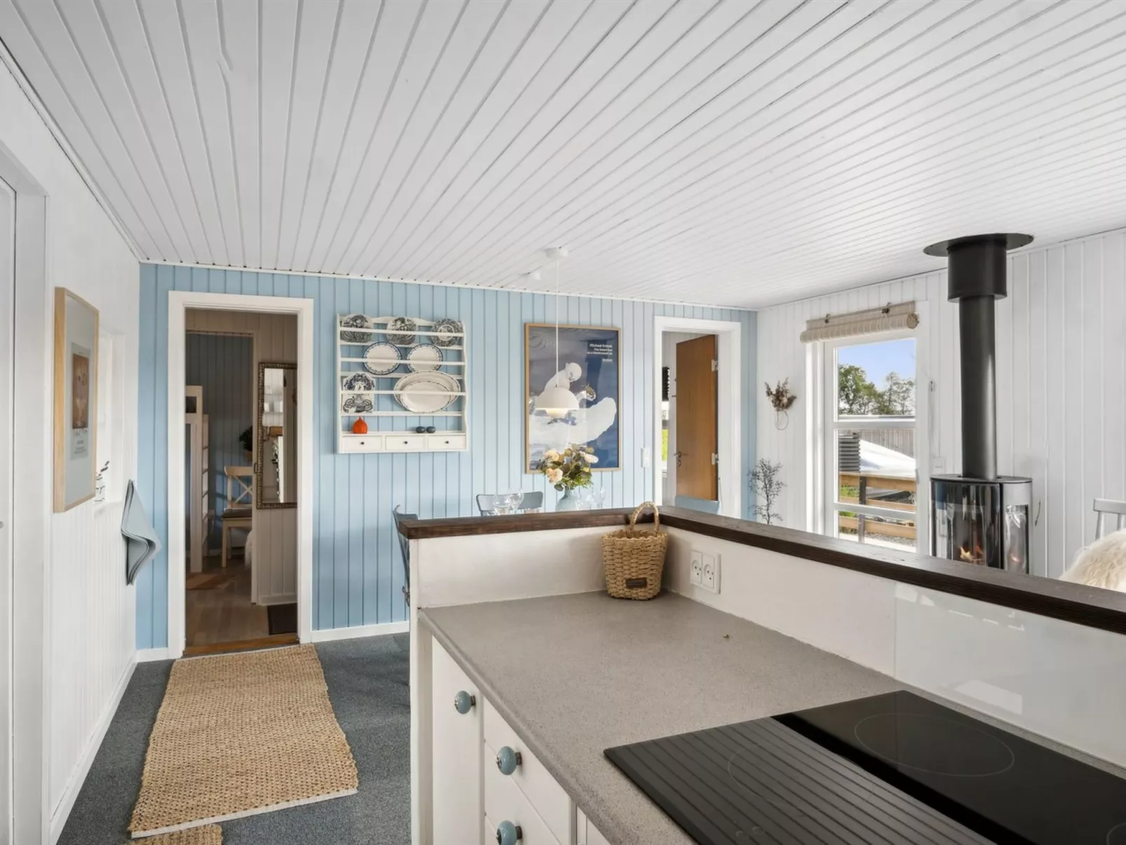 "Dagh" - 100m from the sea-Drinnen
