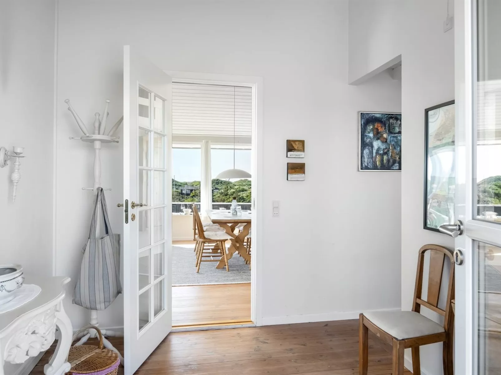 "Naema" - 400m from the sea-Inside