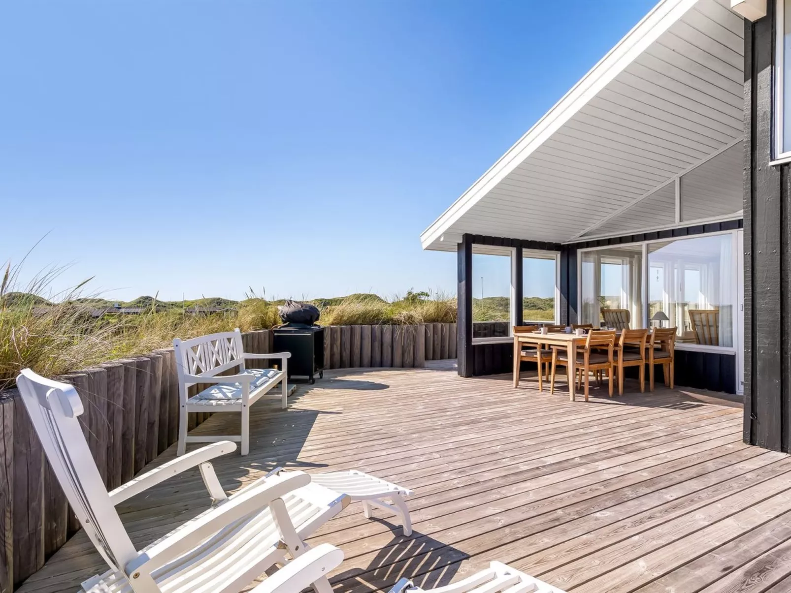 "Naema" - 400m from the sea-Outside
