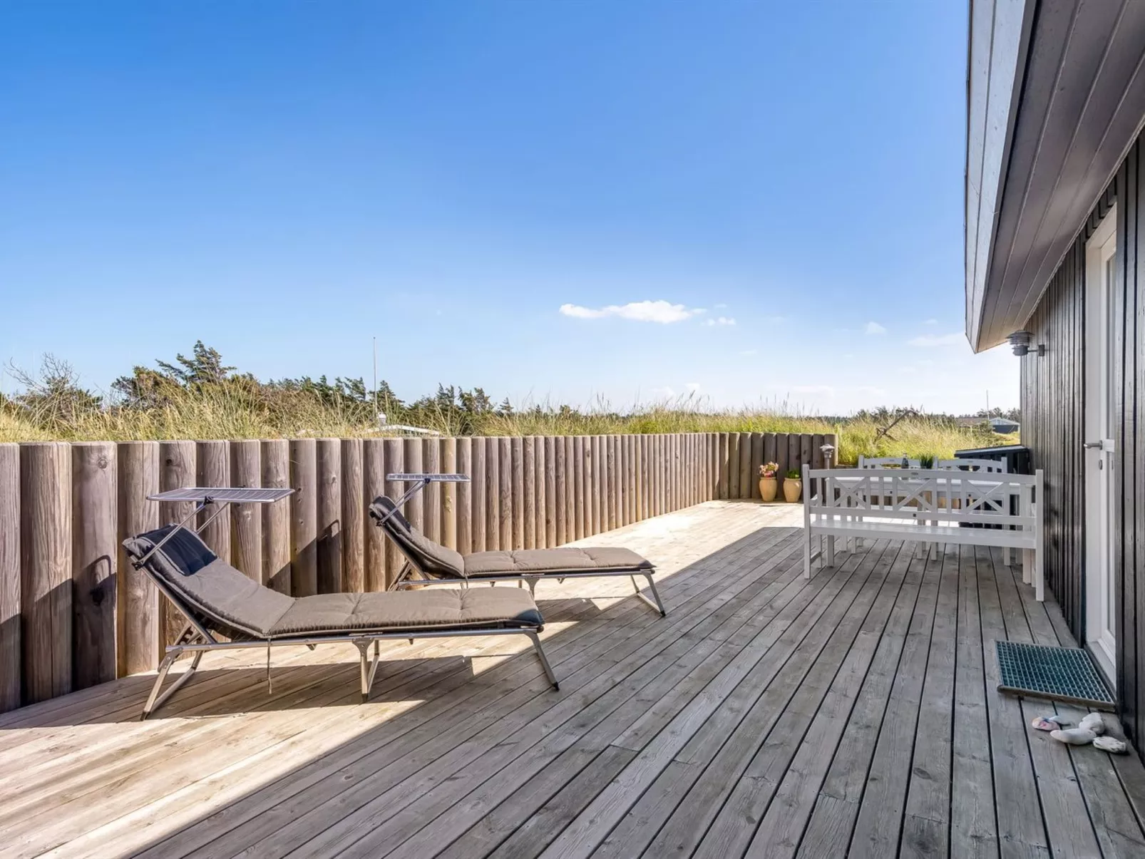"Naema" - 400m from the sea-Outside