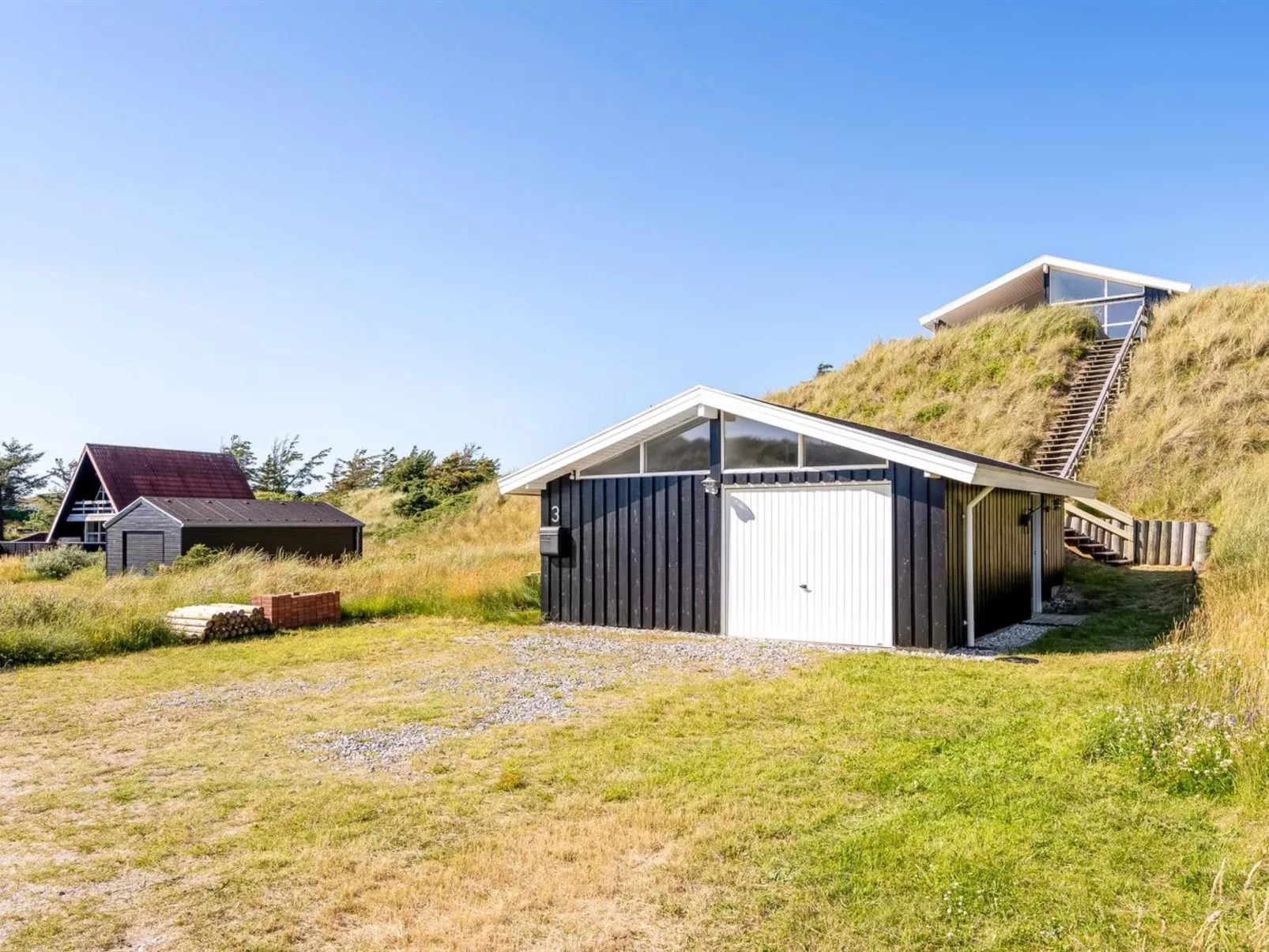 "Naema" - 400m from the sea-Outside