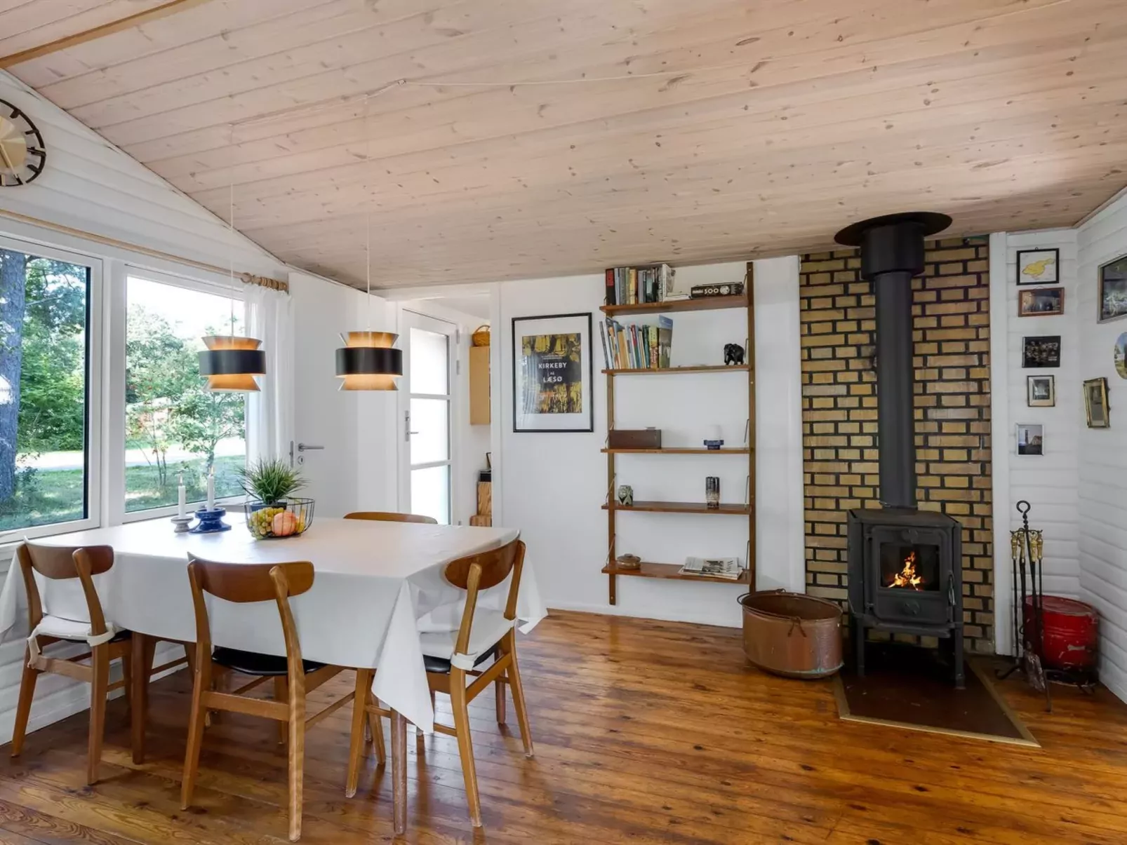 "Kai" - 3.5km from the sea-Inside