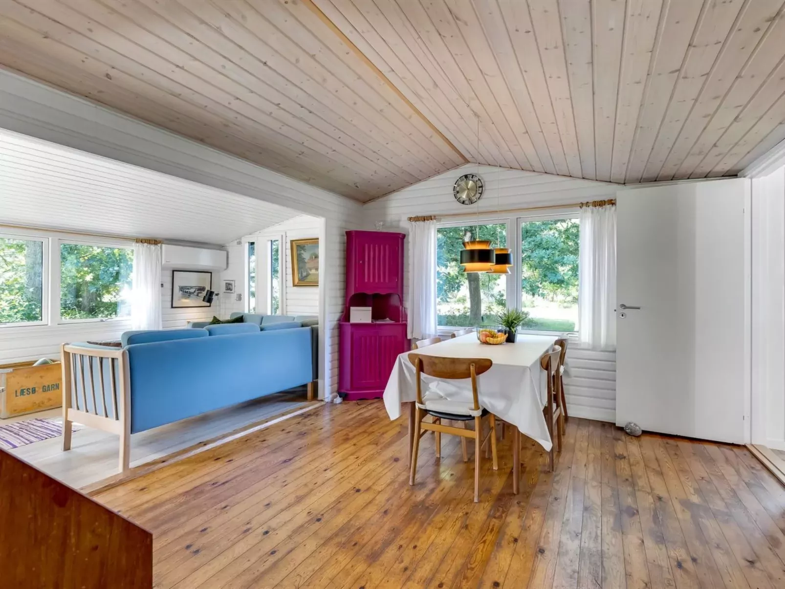 "Kai" - 3.5km from the sea-Inside