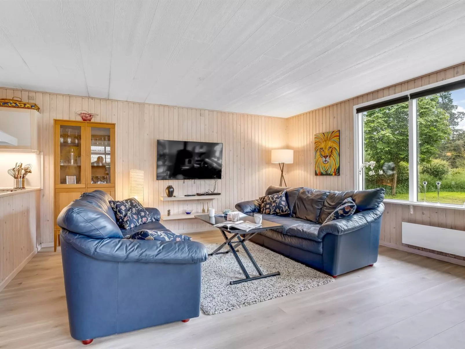 "Dali" - 200m from the sea-Drinnen