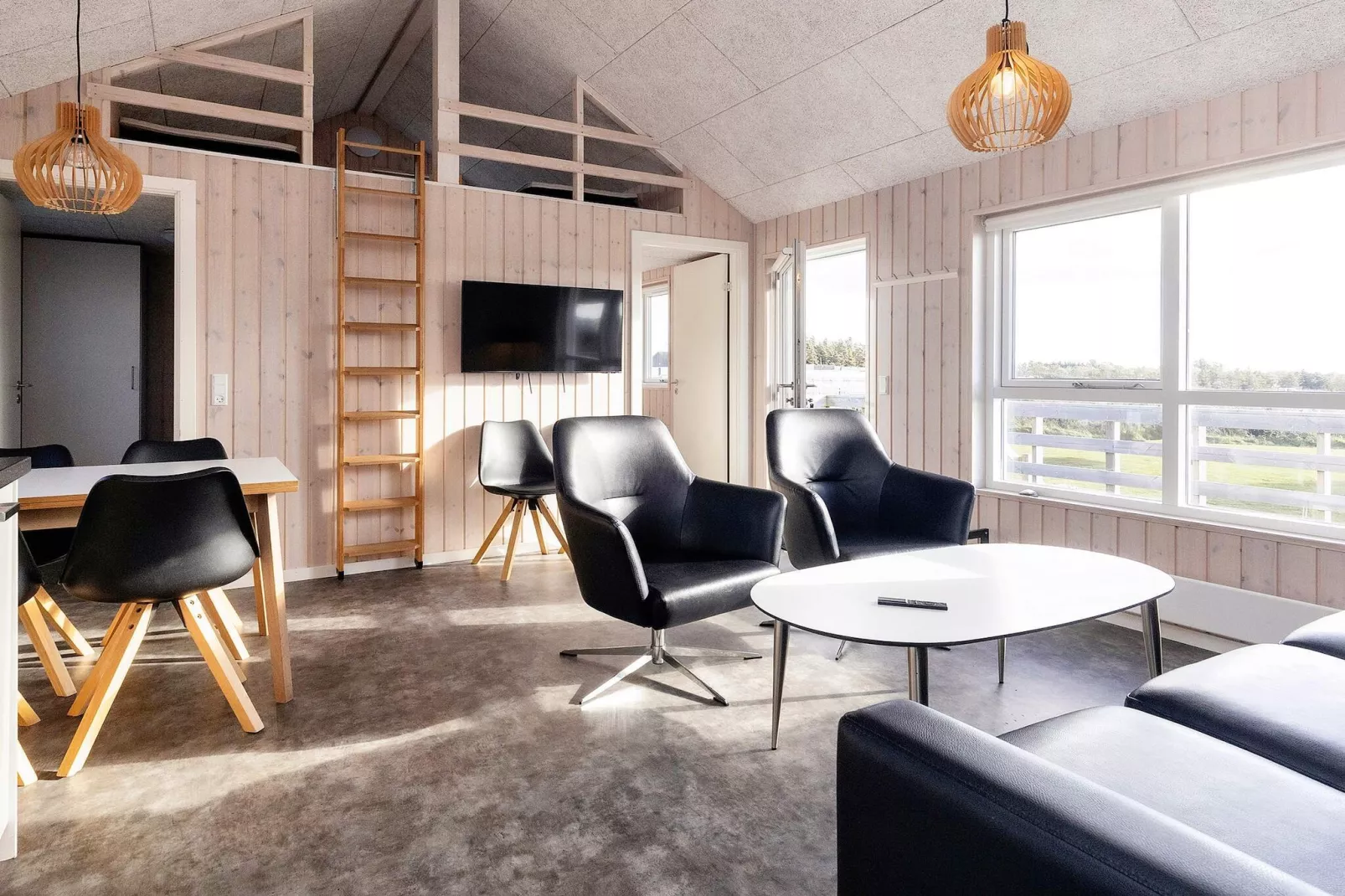 Pretty cabin in camping resort-Indoor