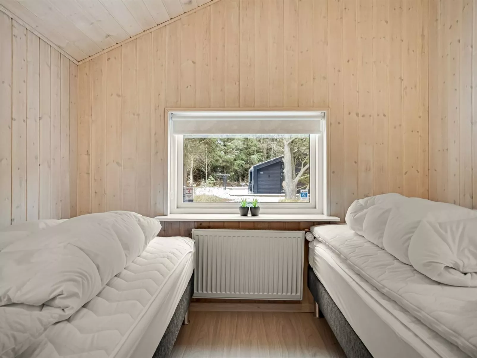 "Elvin" - 2km from the sea-Dedans