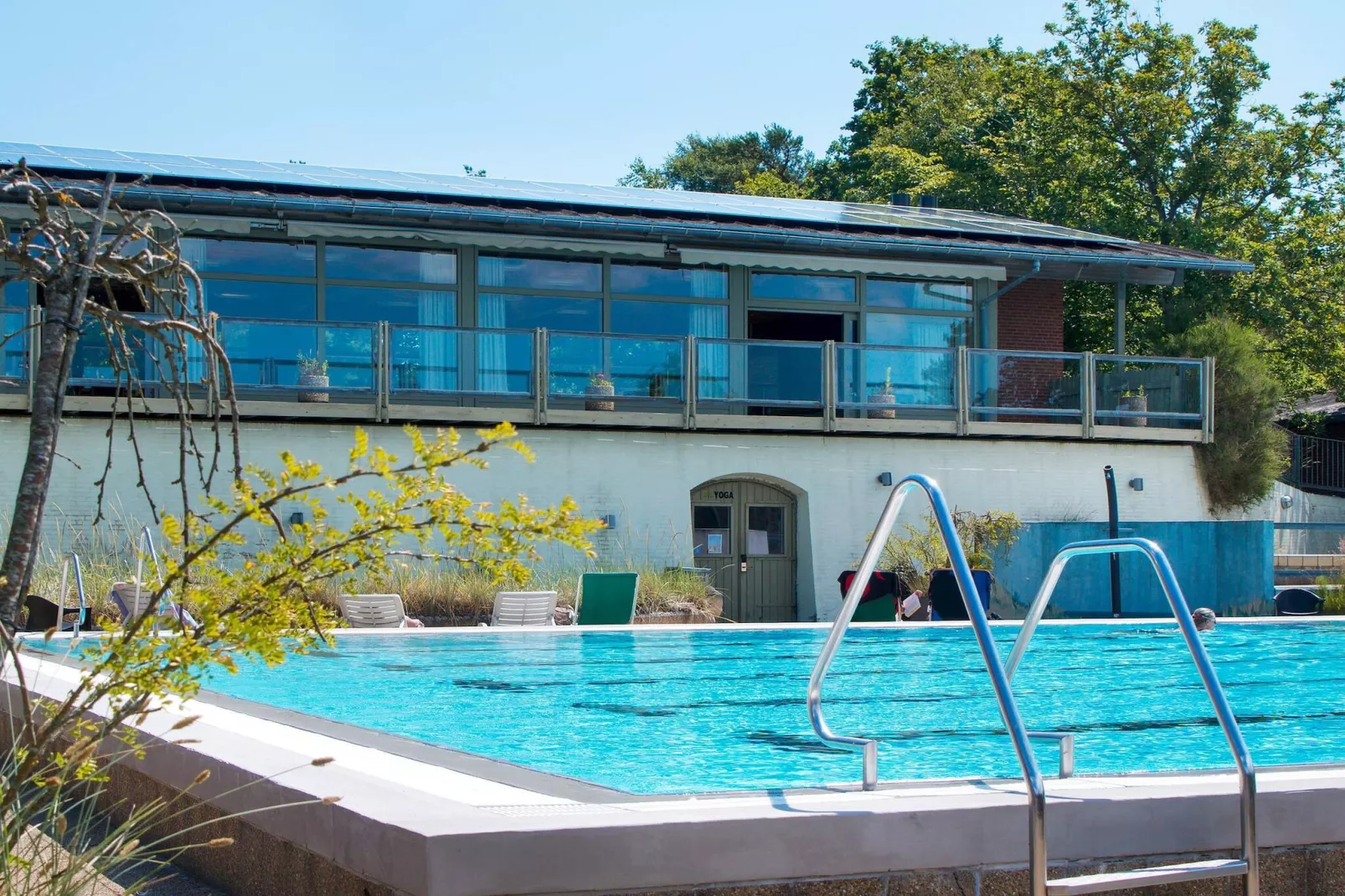 3 room,2 bathrooms w/seeview-Pool