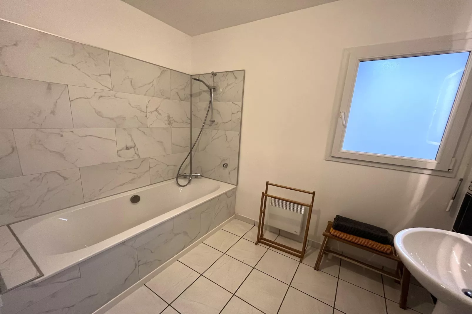 Holiday Home Carantec-Badezimmer