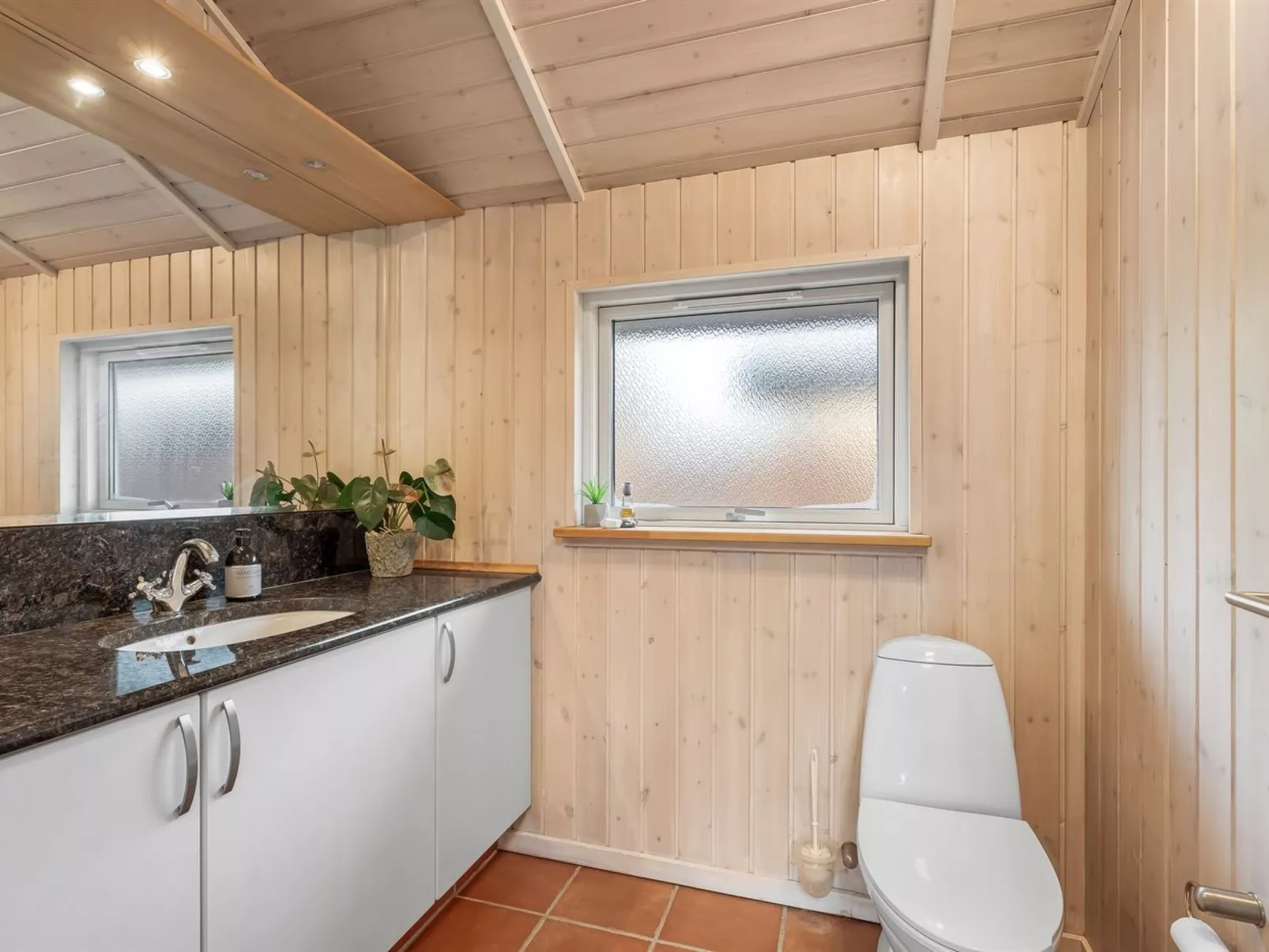 "Wyanet" - 600m from the sea-Drinnen