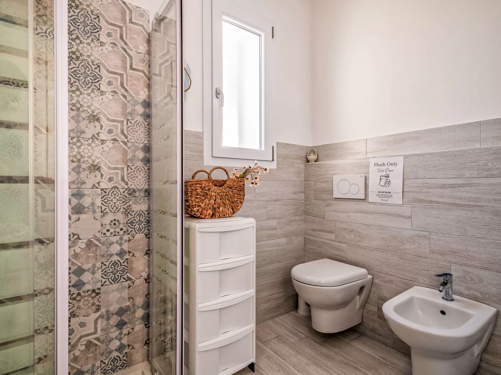 La casa all'angolo-Inside
