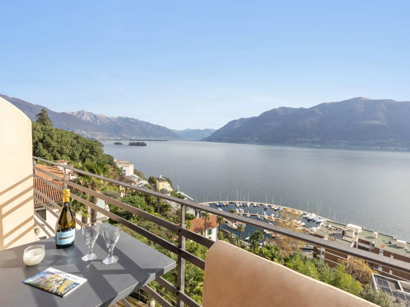 Brissago White