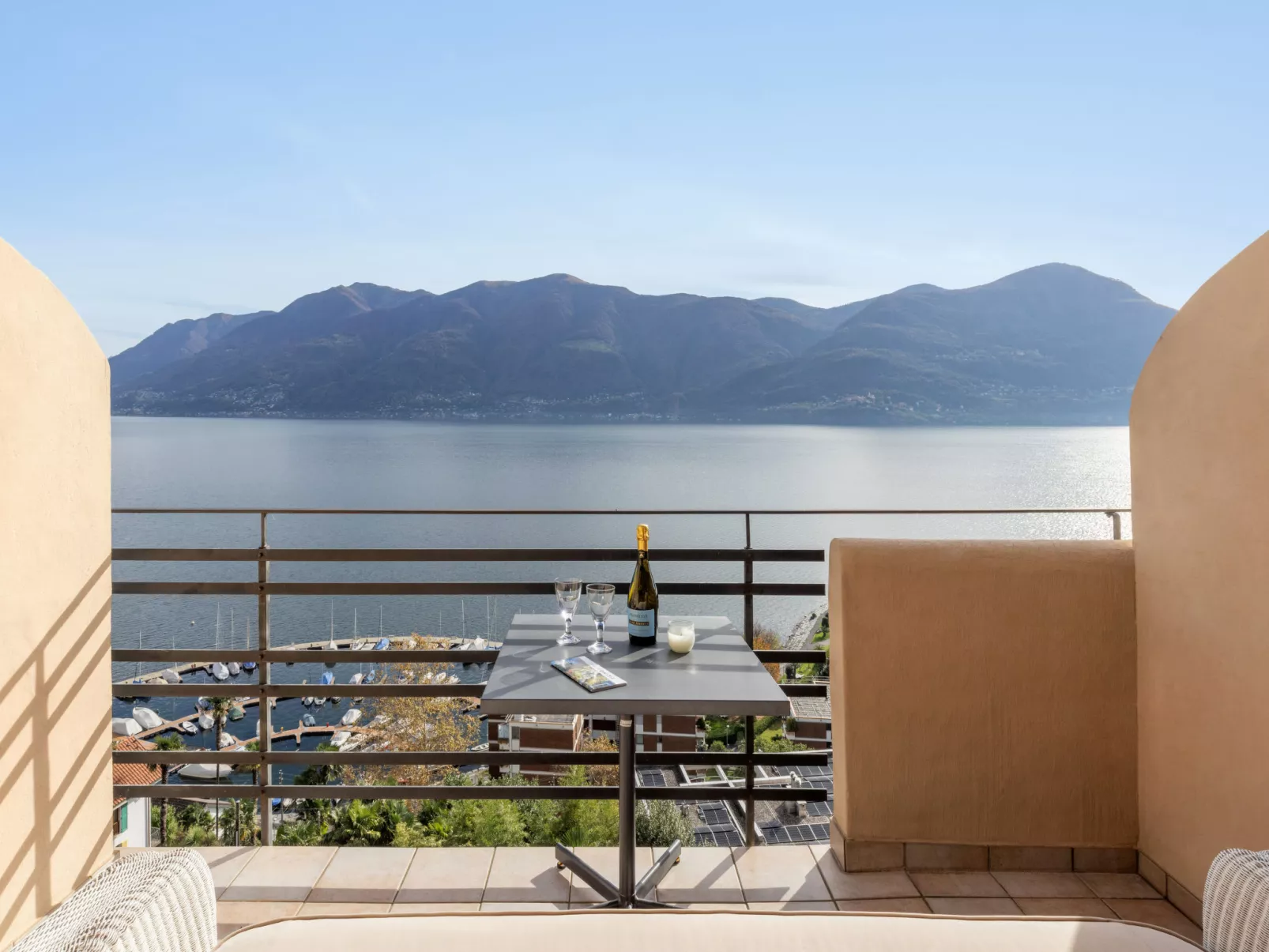 Brissago White-Outside